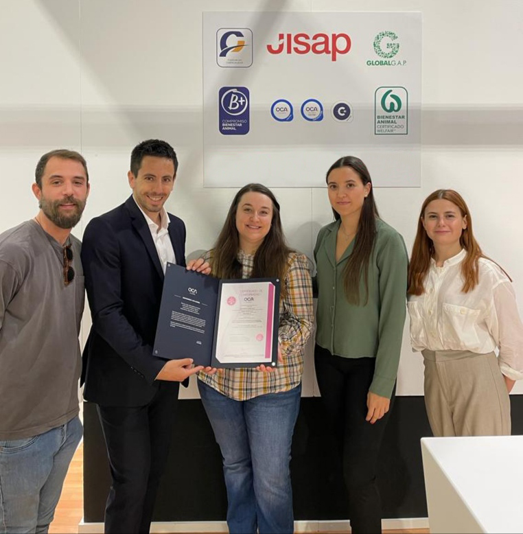 El grupo JISAP recibe las certificaciones de Bienestar Animal de manos de OCA Global