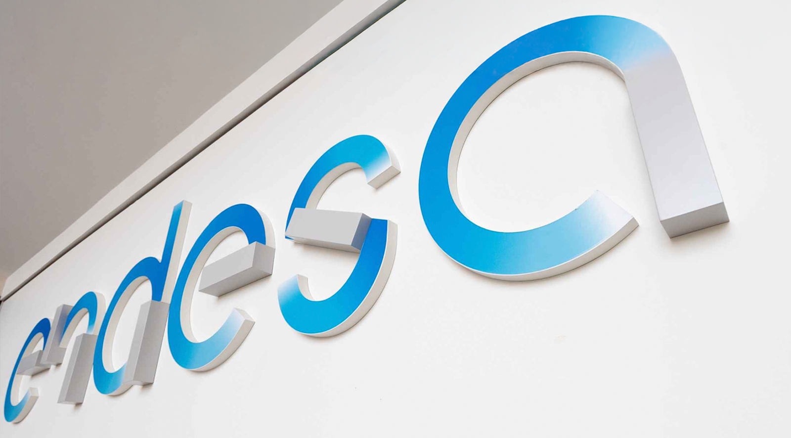 Endesa relies on OCA Global to provide quality control services in works and services in Spain